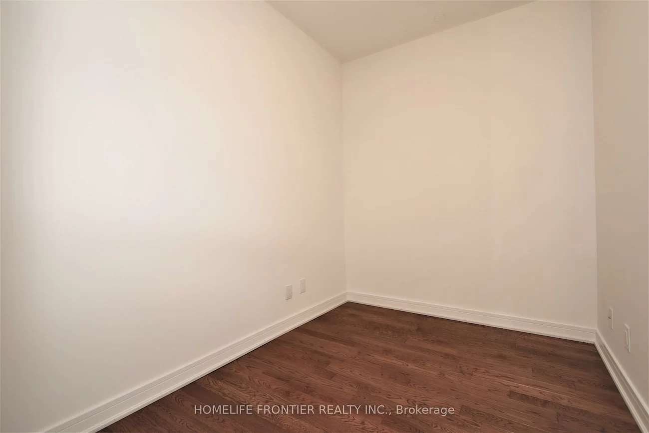 9201, Yonge, Langstaff, Richmond Hill