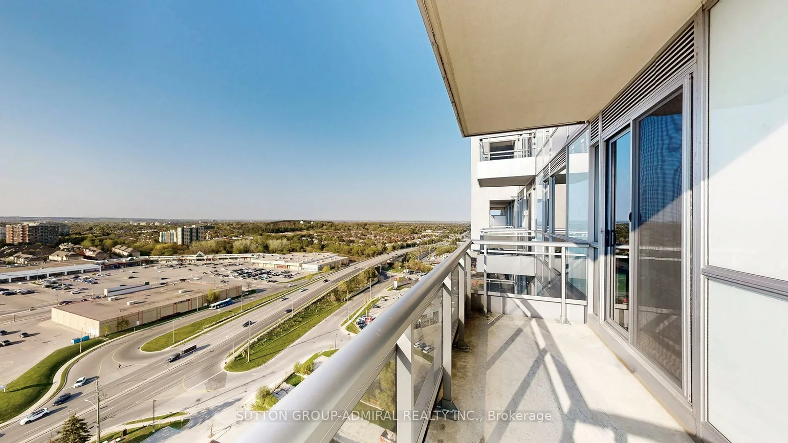 9205, Yonge, Langstaff, Richmond Hill