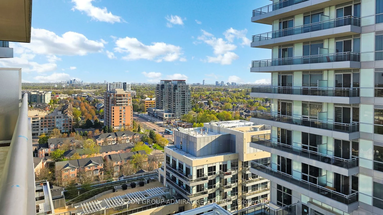 9205, Yonge, Langstaff, Richmond Hill