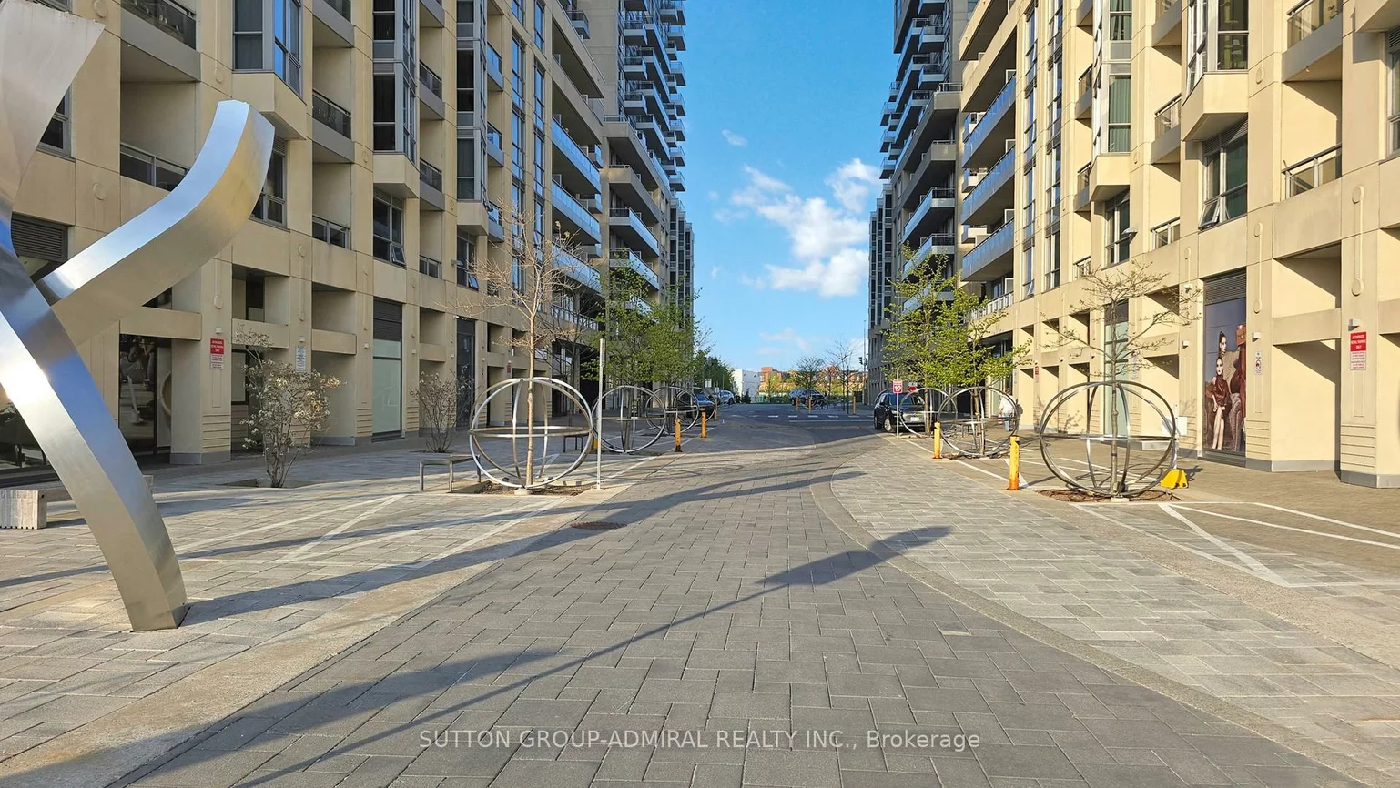 9205, Yonge, Langstaff, Richmond Hill
