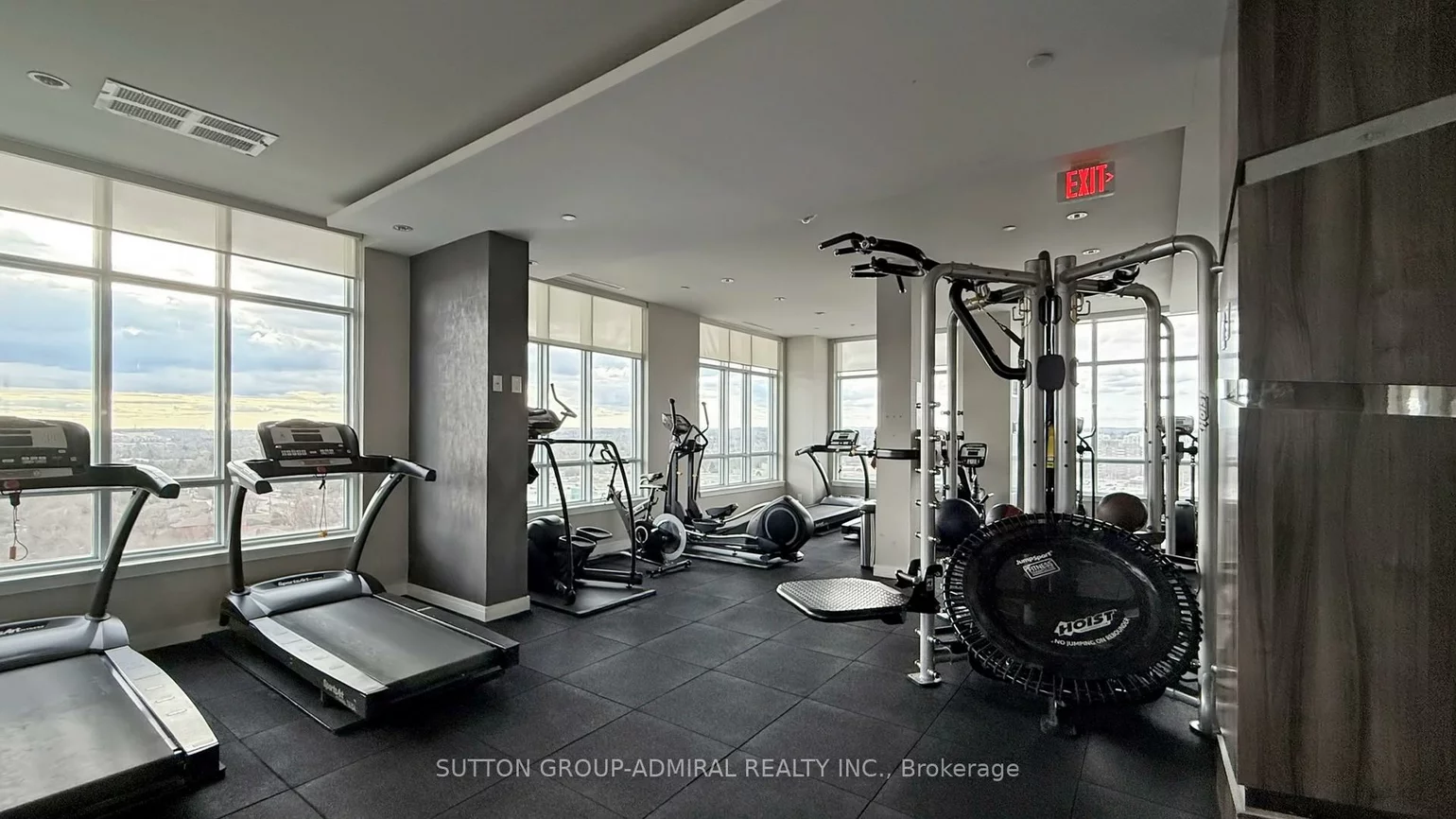 9205, Yonge, Langstaff, Richmond Hill