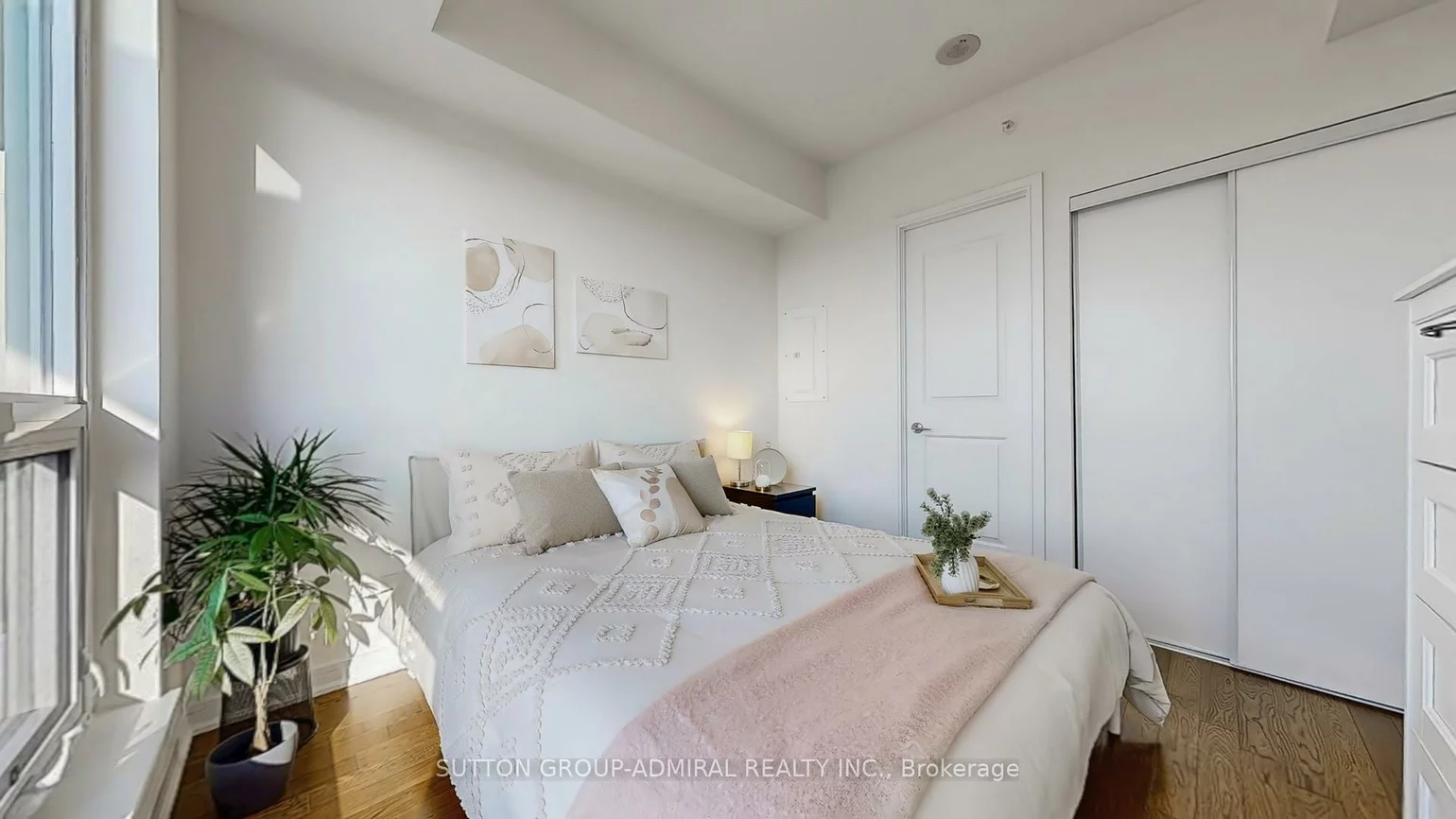 9205, Yonge, Langstaff, Richmond Hill