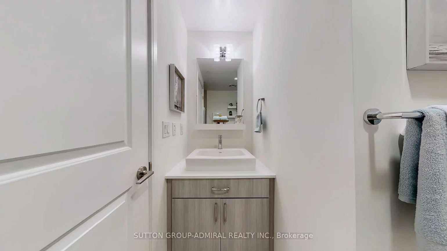9205, Yonge, Langstaff, Richmond Hill