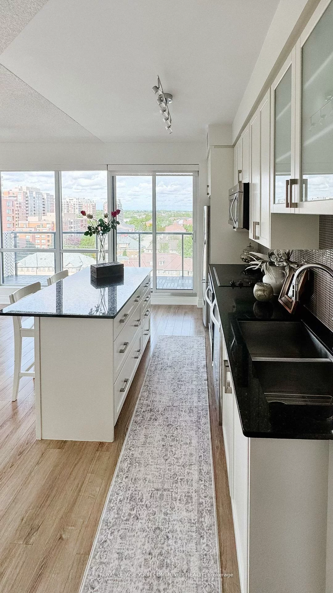 9088, Yonge, South Richvale, Richmond Hill