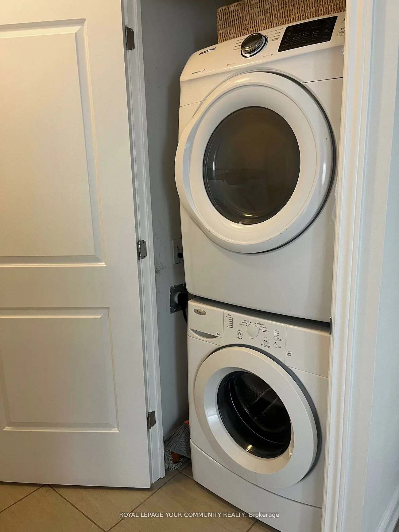 9088, Yonge, South Richvale, Richmond Hill