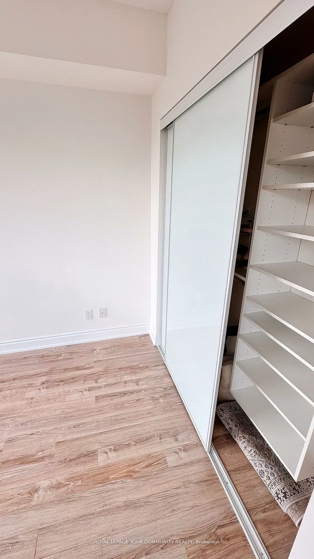 9088, Yonge, South Richvale, Richmond Hill