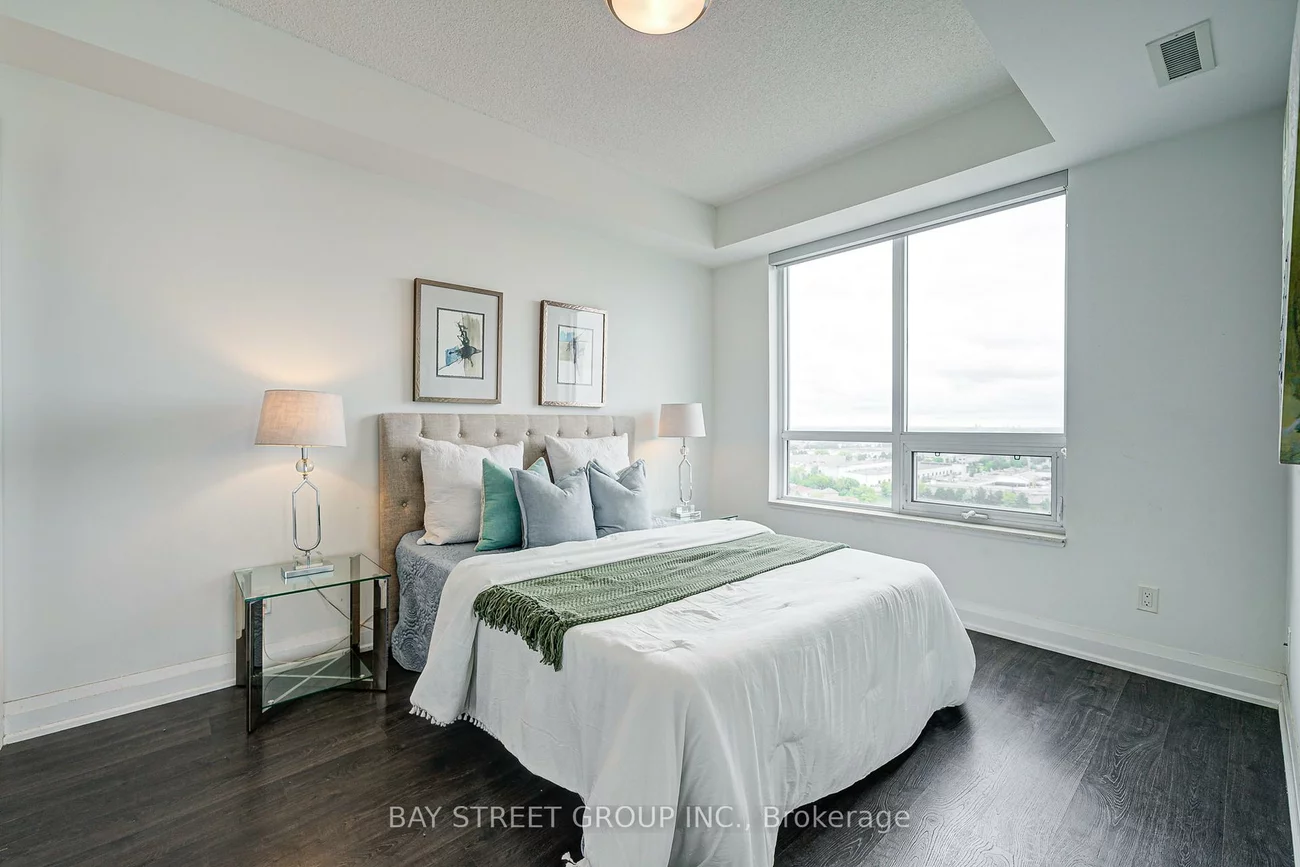 398, Highway 7, Doncrest, Richmond Hill