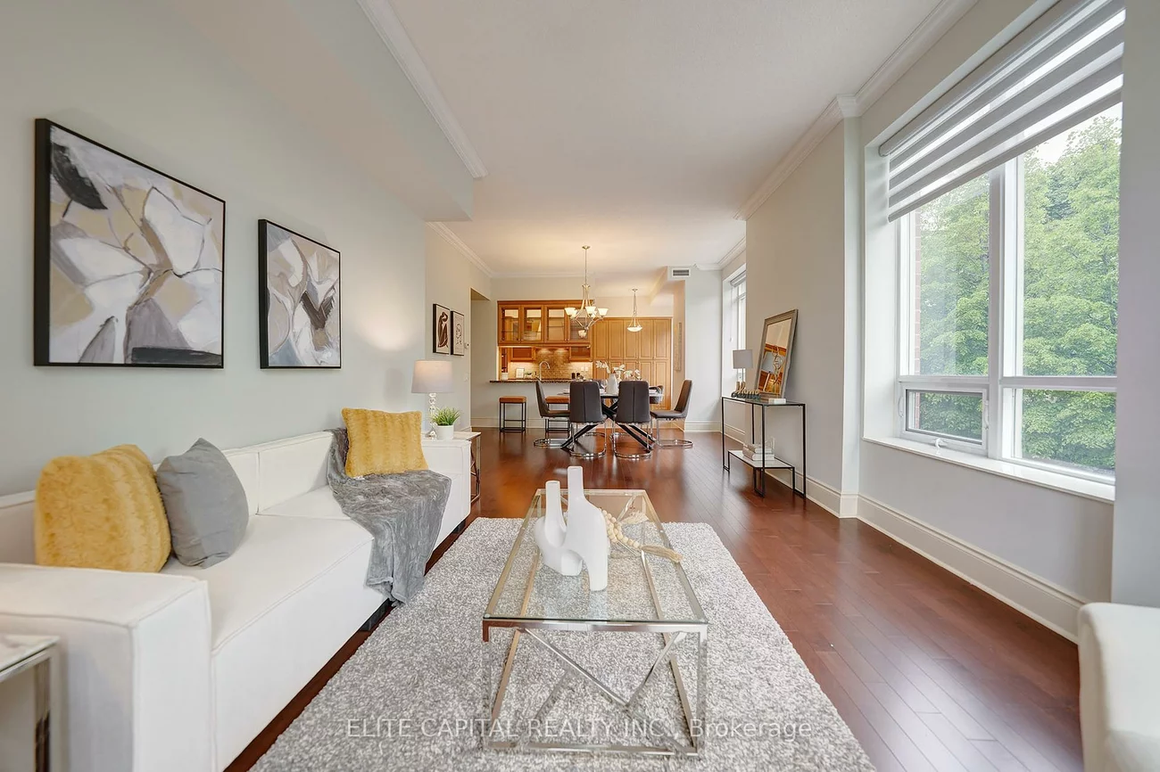 10101, Yonge, Crosby, Richmond Hill