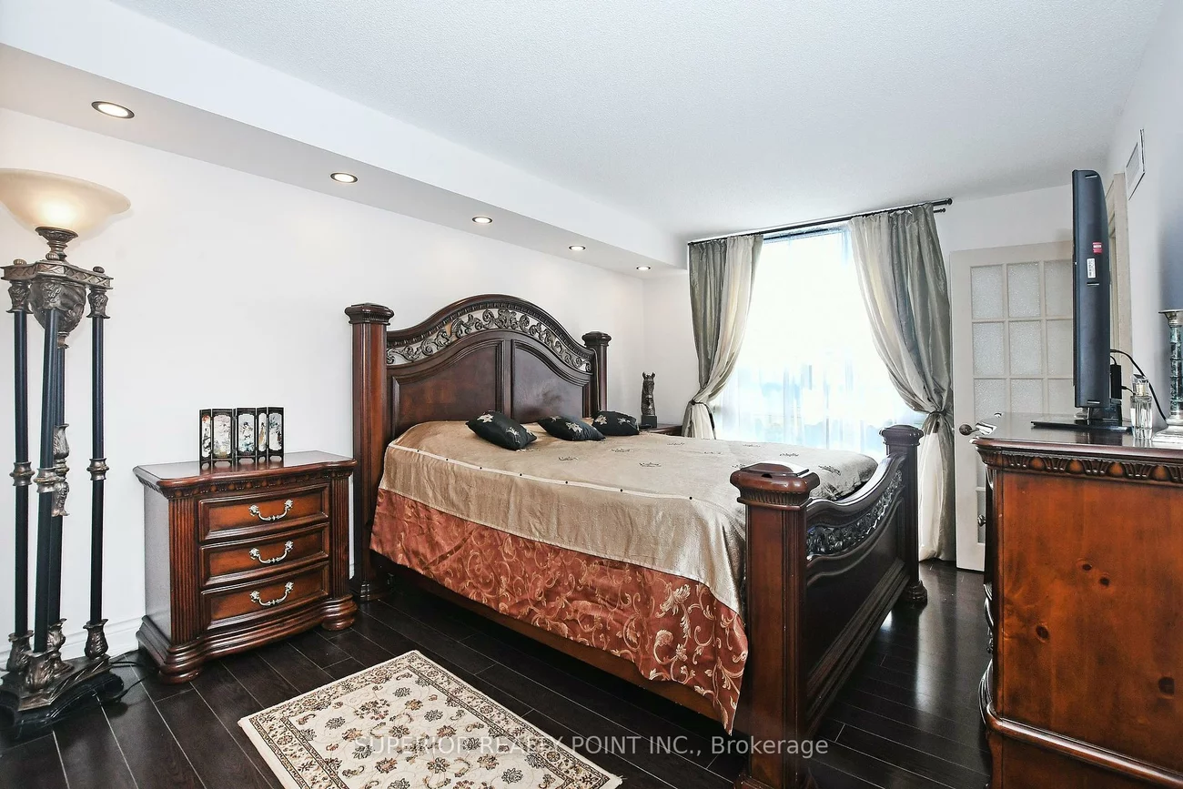 30, Harding, North Richvale, Richmond Hill