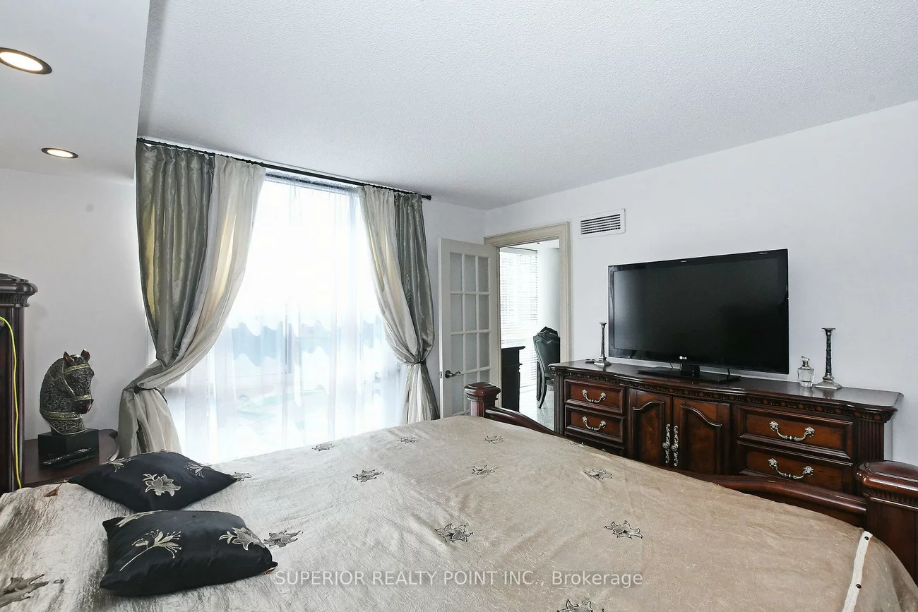 30, Harding, North Richvale, Richmond Hill