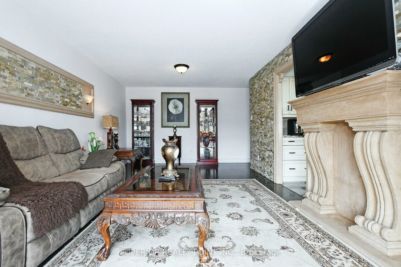 30, Harding, North Richvale, Richmond Hill