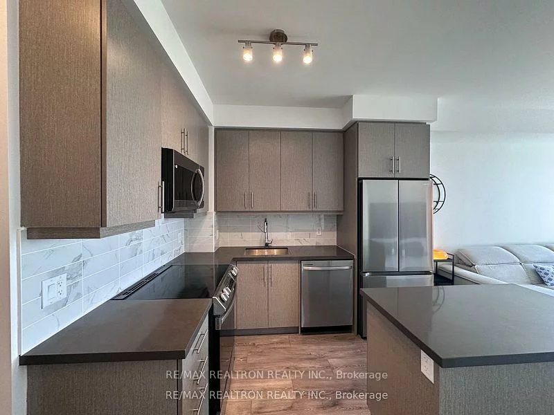 105, Oneida, Langstaff, Richmond Hill