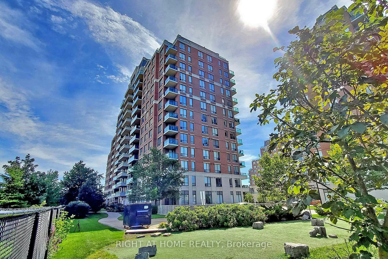 350, Red Maple, Langstaff, Richmond Hill