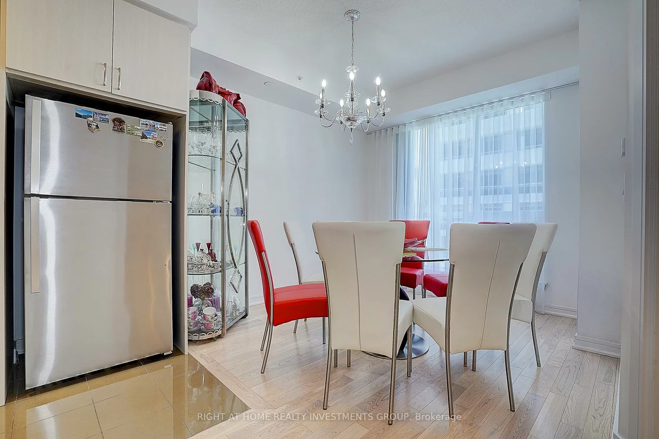 9205, Yonge, Langstaff, Richmond Hill