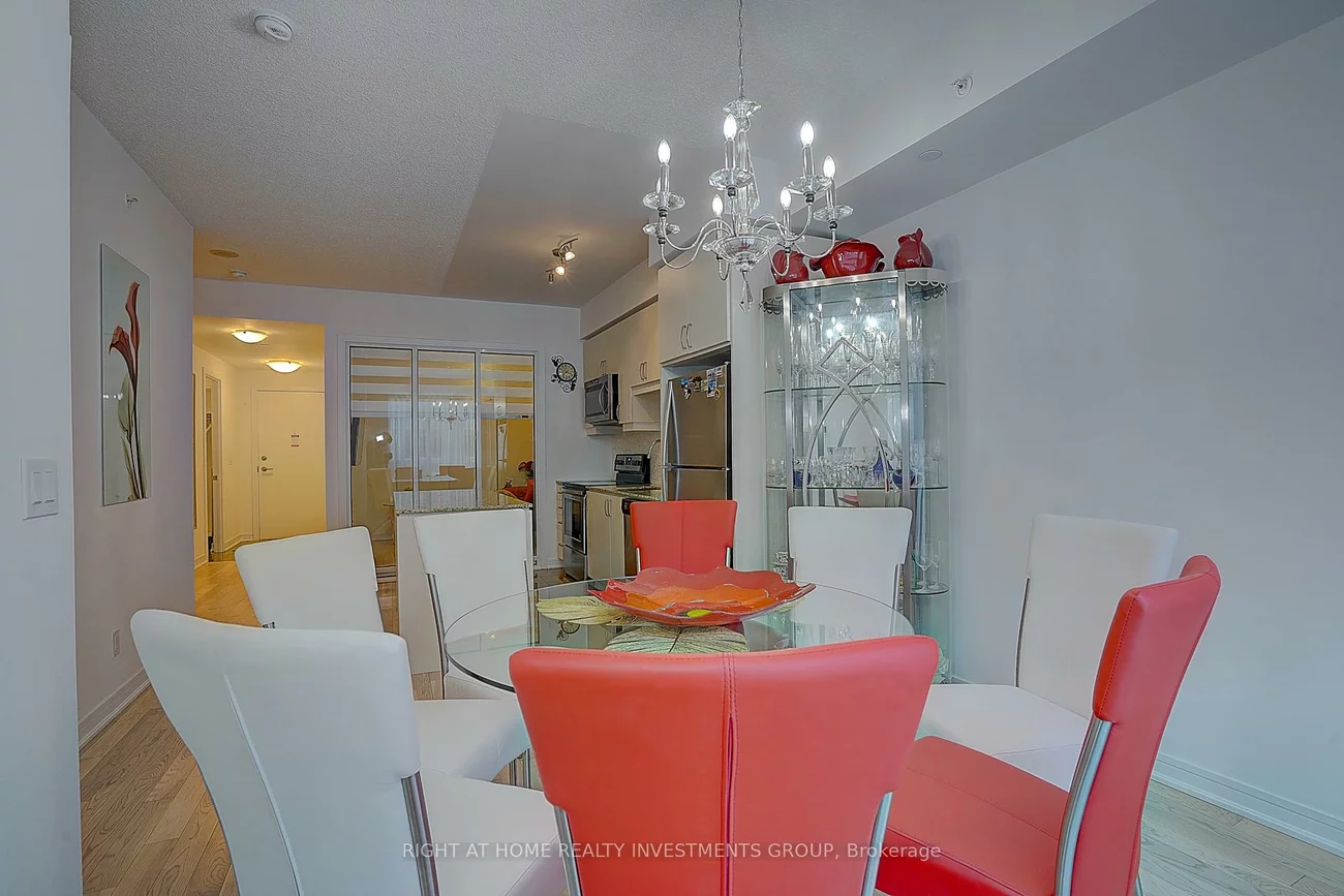 9205, Yonge, Langstaff, Richmond Hill