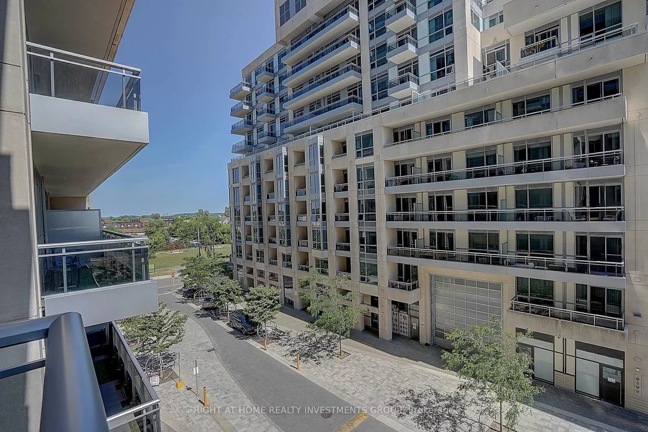 9205, Yonge, Langstaff, Richmond Hill