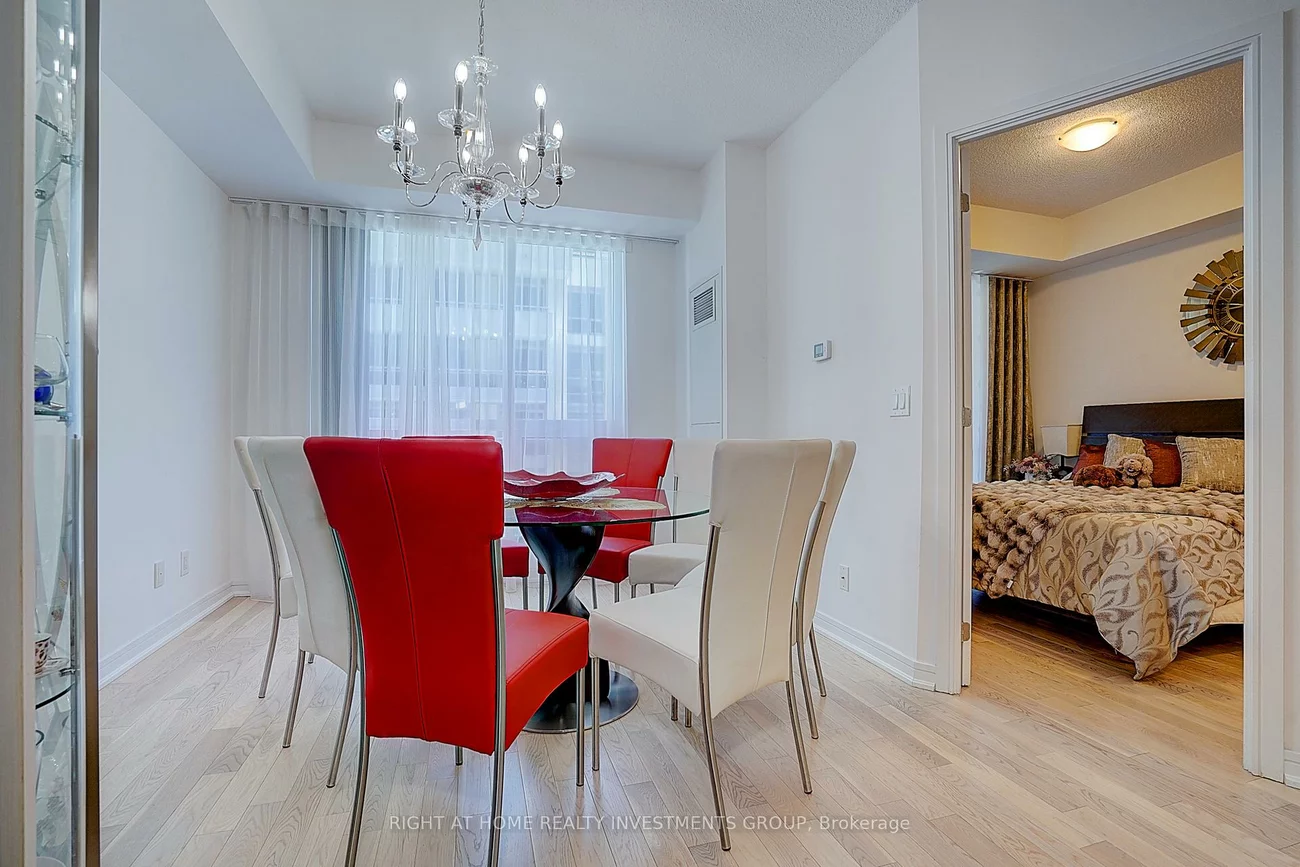 9205, Yonge, Langstaff, Richmond Hill