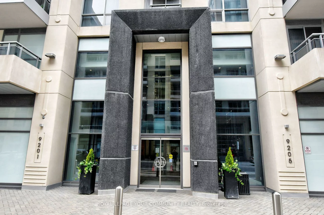 9205, yonge, Langstaff, Richmond Hill