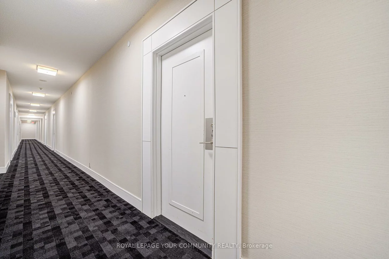 9205, yonge, Langstaff, Richmond Hill