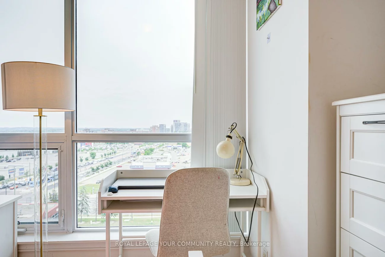 9205, yonge, Langstaff, Richmond Hill