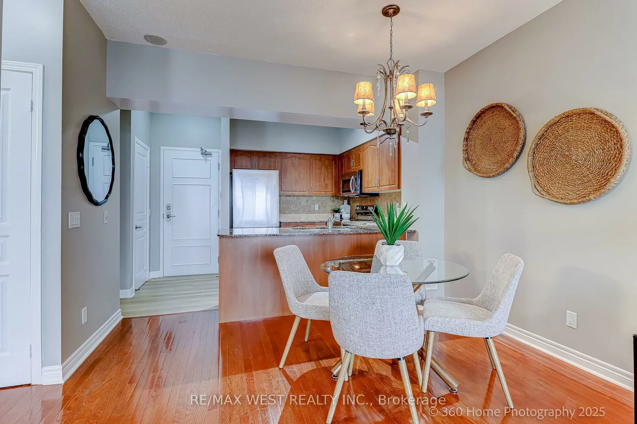 350, Red Maple, Langstaff, Richmond Hill