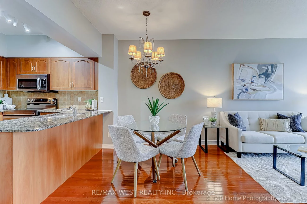 350, Red Maple, Langstaff, Richmond Hill