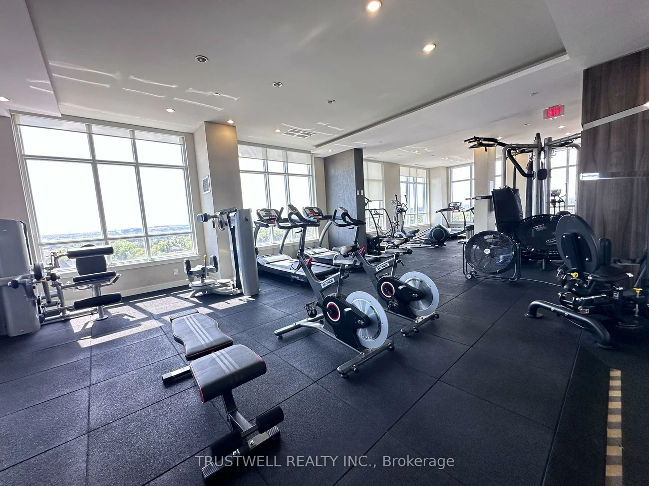 9205, Yonge, Langstaff, Richmond Hill