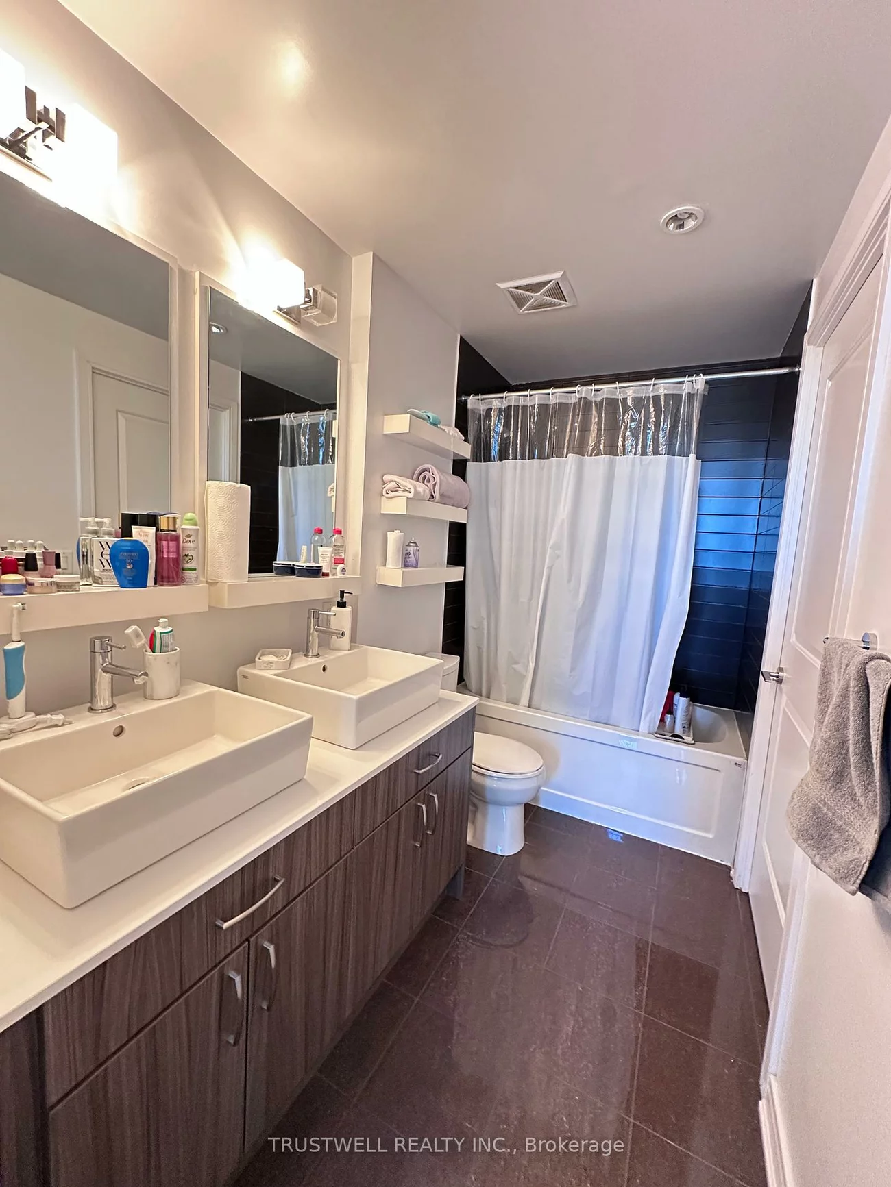 9205, Yonge, Langstaff, Richmond Hill