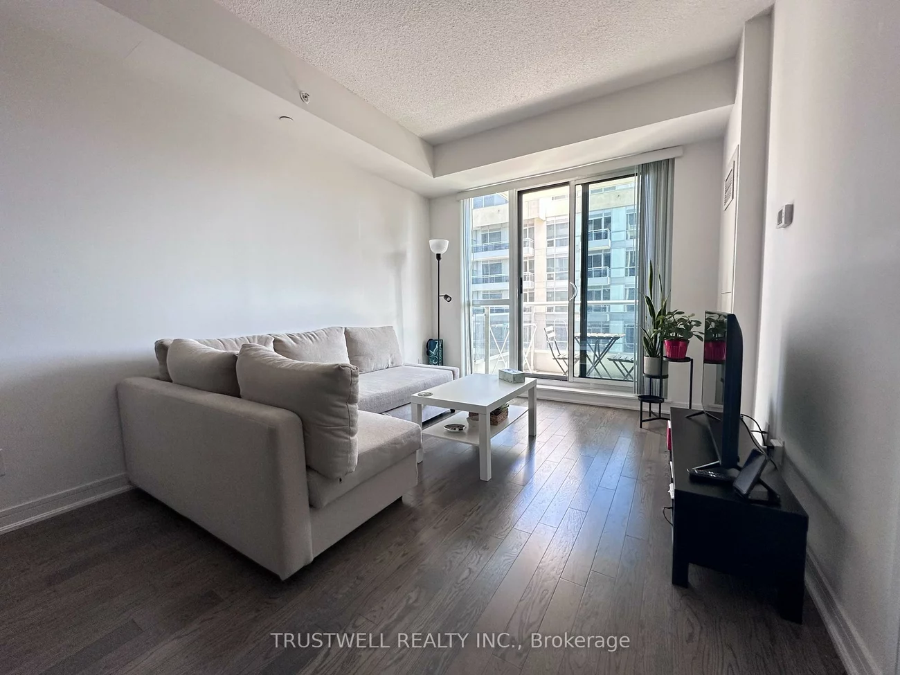 9205, Yonge, Langstaff, Richmond Hill