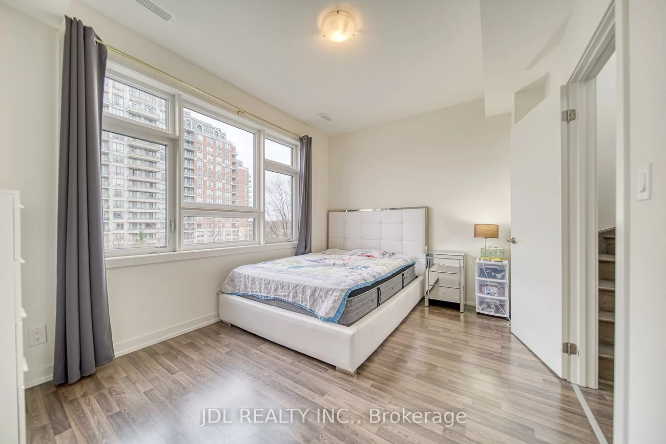 370, D Red Maple, Langstaff, Richmond Hill