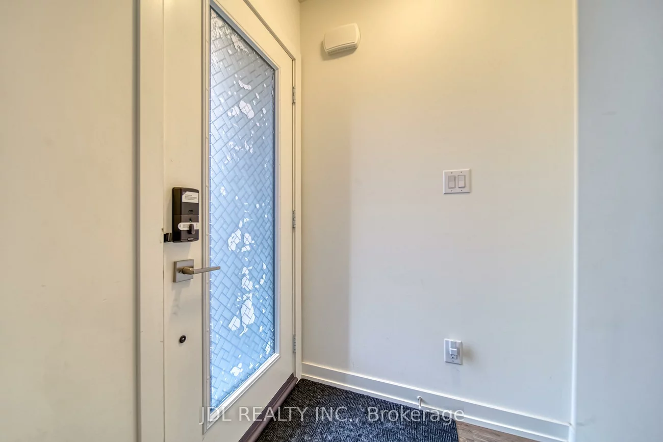 370, D Red Maple, Langstaff, Richmond Hill