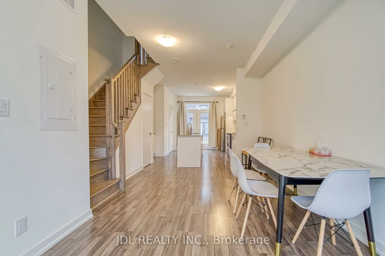 370, D Red Maple, Langstaff, Richmond Hill