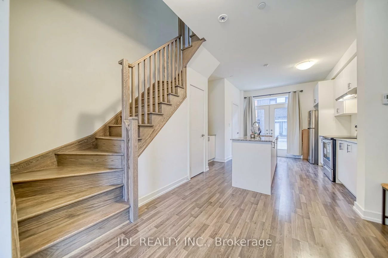 370, D Red Maple, Langstaff, Richmond Hill