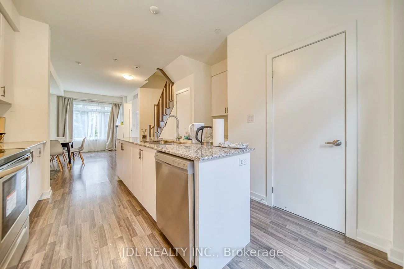 370, D Red Maple, Langstaff, Richmond Hill