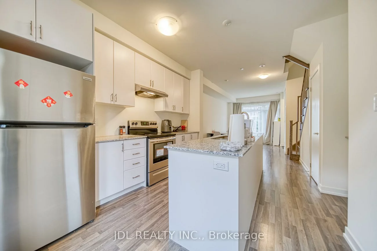 370, D Red Maple, Langstaff, Richmond Hill