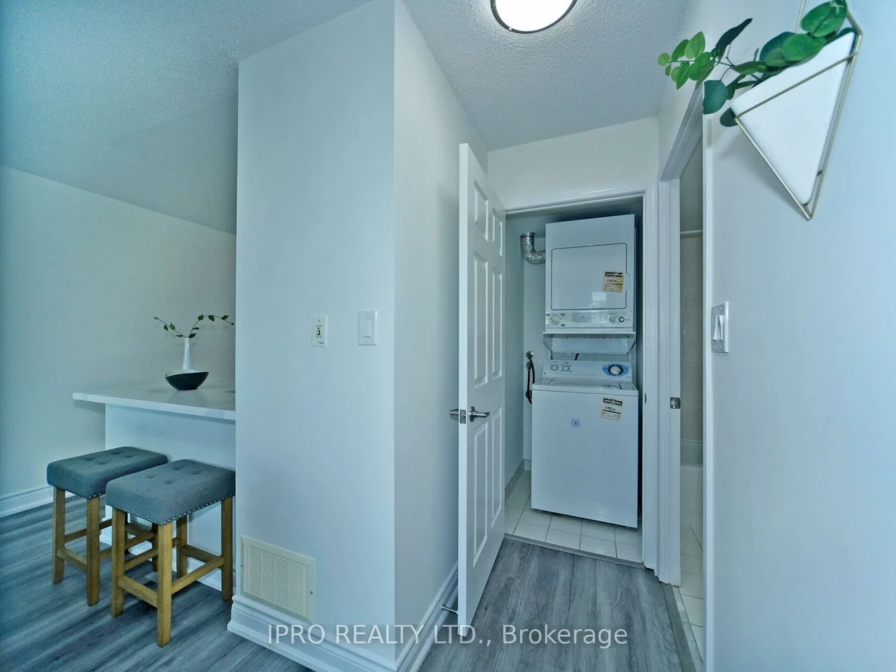 51, Baffin, Langstaff, Richmond Hill