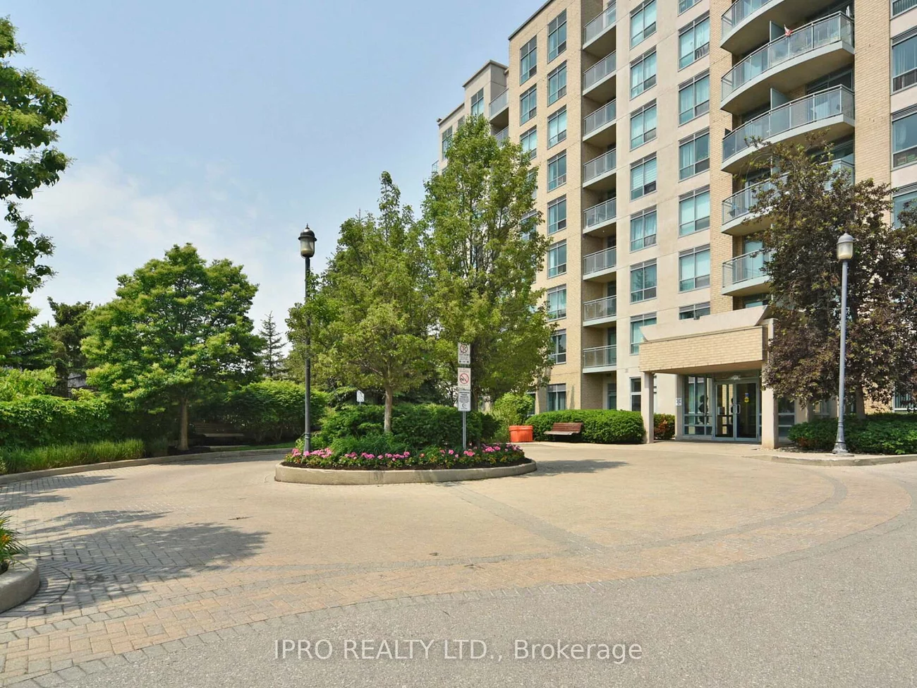 51, Baffin, Langstaff, Richmond Hill