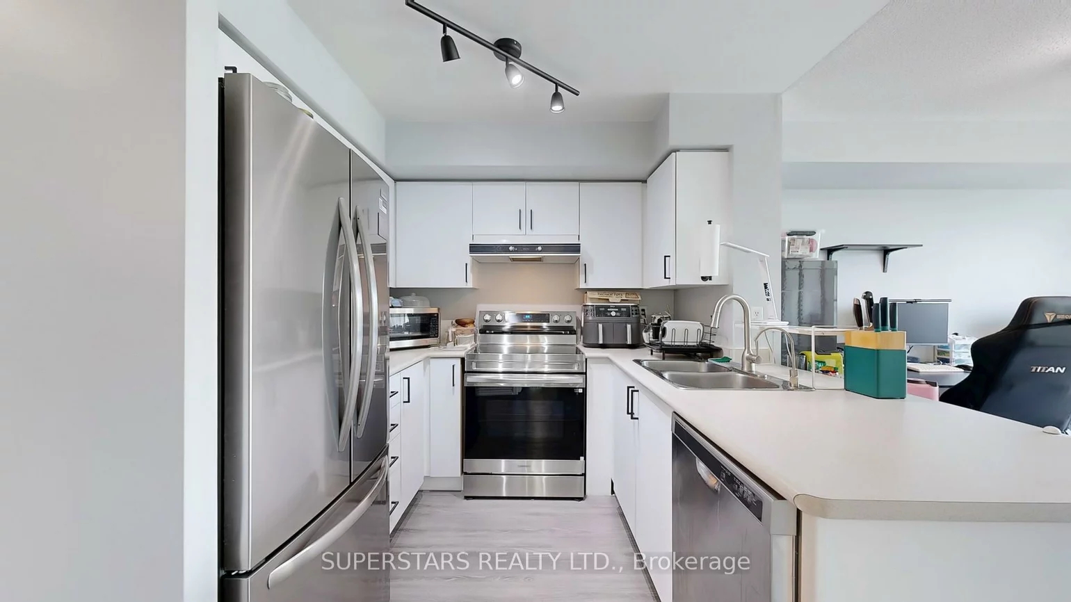 3, Ellesmere, Langstaff, Richmond Hill