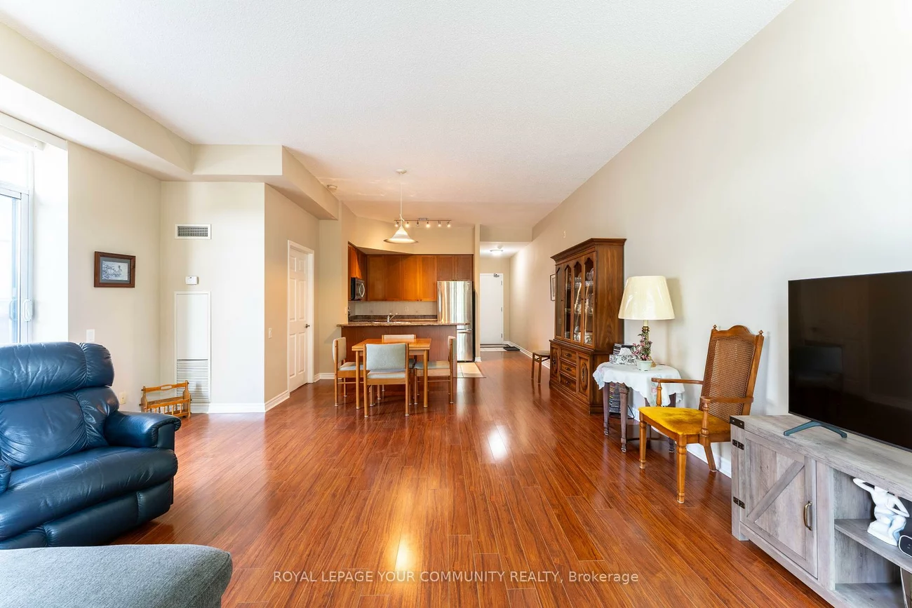 11121, Yonge, Devonsleigh, Richmond Hill