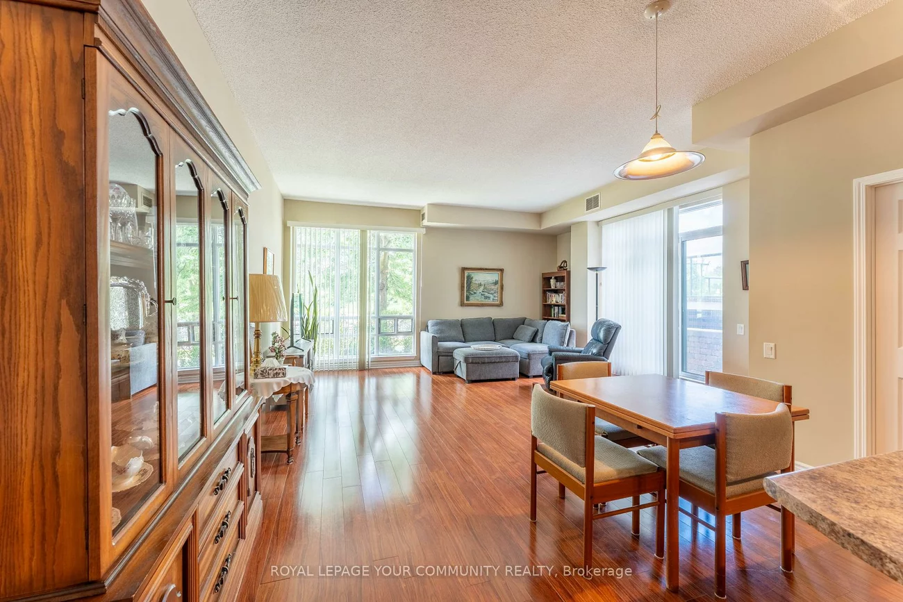11121, Yonge, Devonsleigh, Richmond Hill