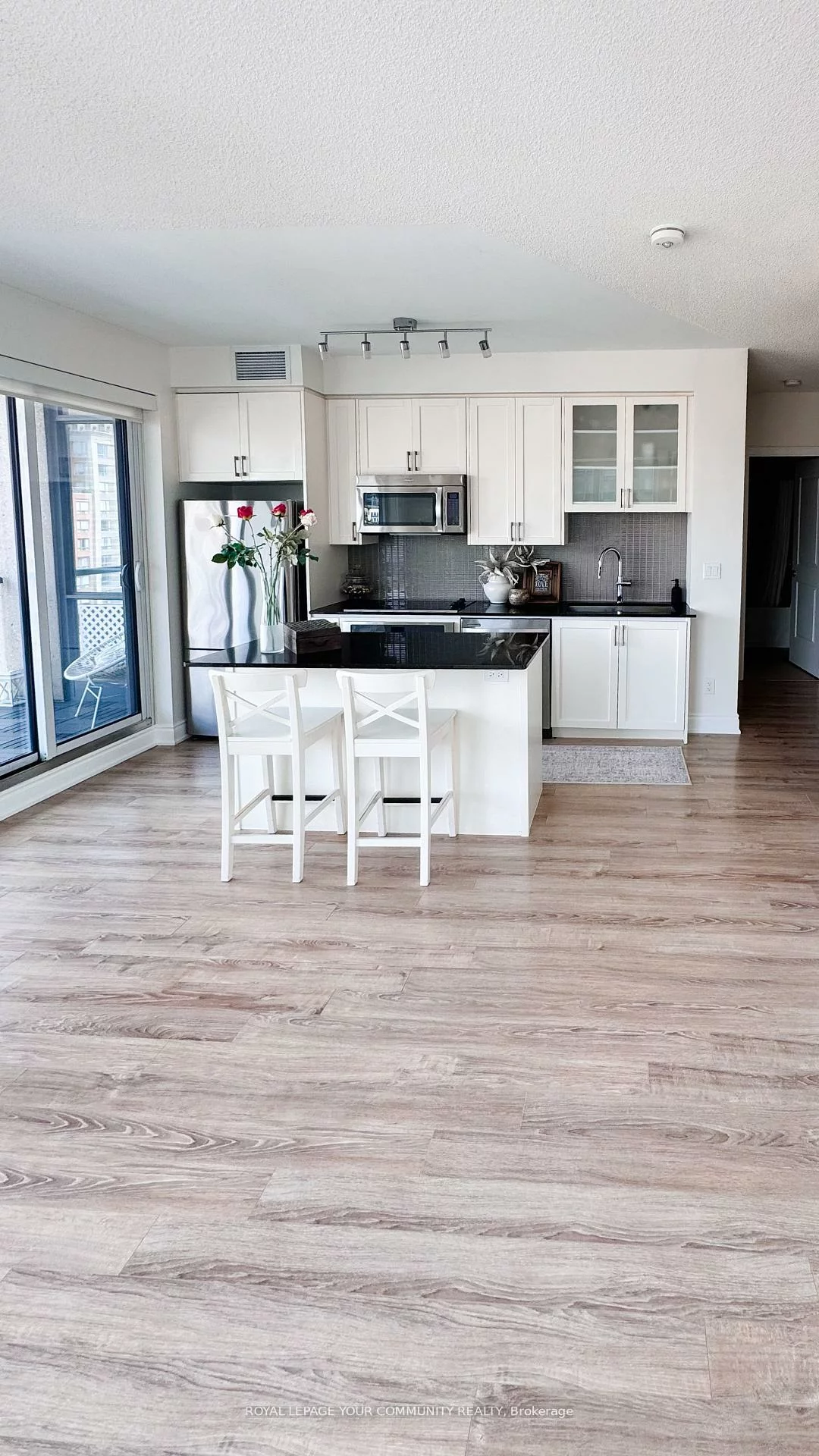 9088, Yonge, South Richvale, Richmond Hill