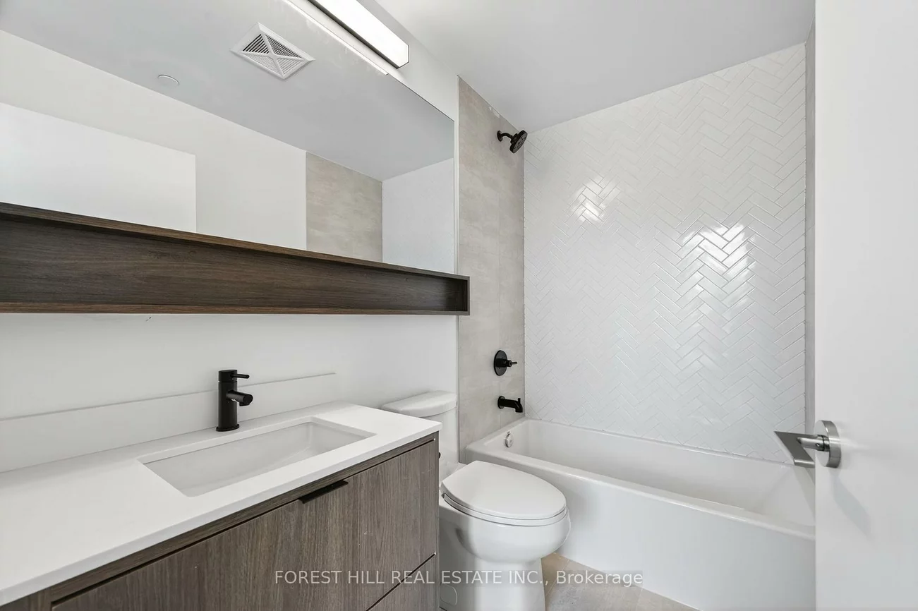 8888, Yonge, South Richvale, Richmond Hill