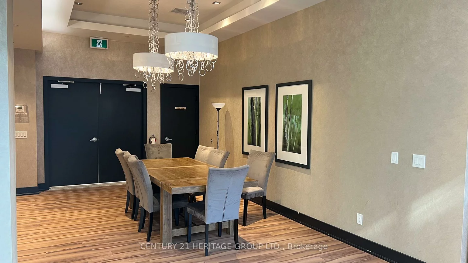 9618, Yonge, North Richvale, Richmond Hill