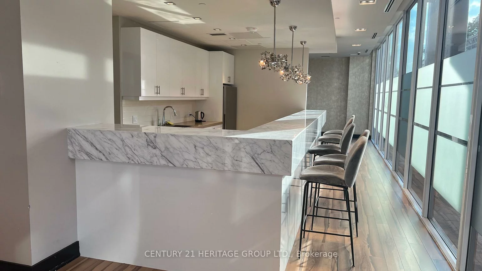 9618, Yonge, North Richvale, Richmond Hill