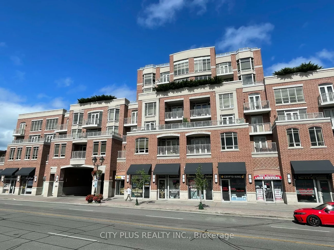 10101, Yonge, Crosby, Richmond Hill