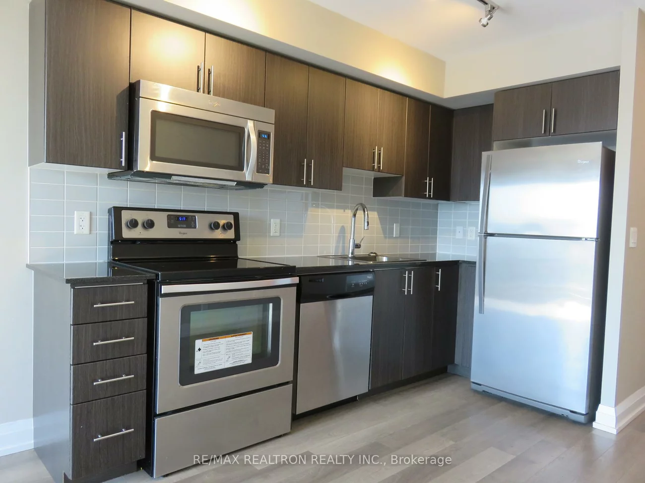 370, Highway 7, Doncrest, Richmond Hill