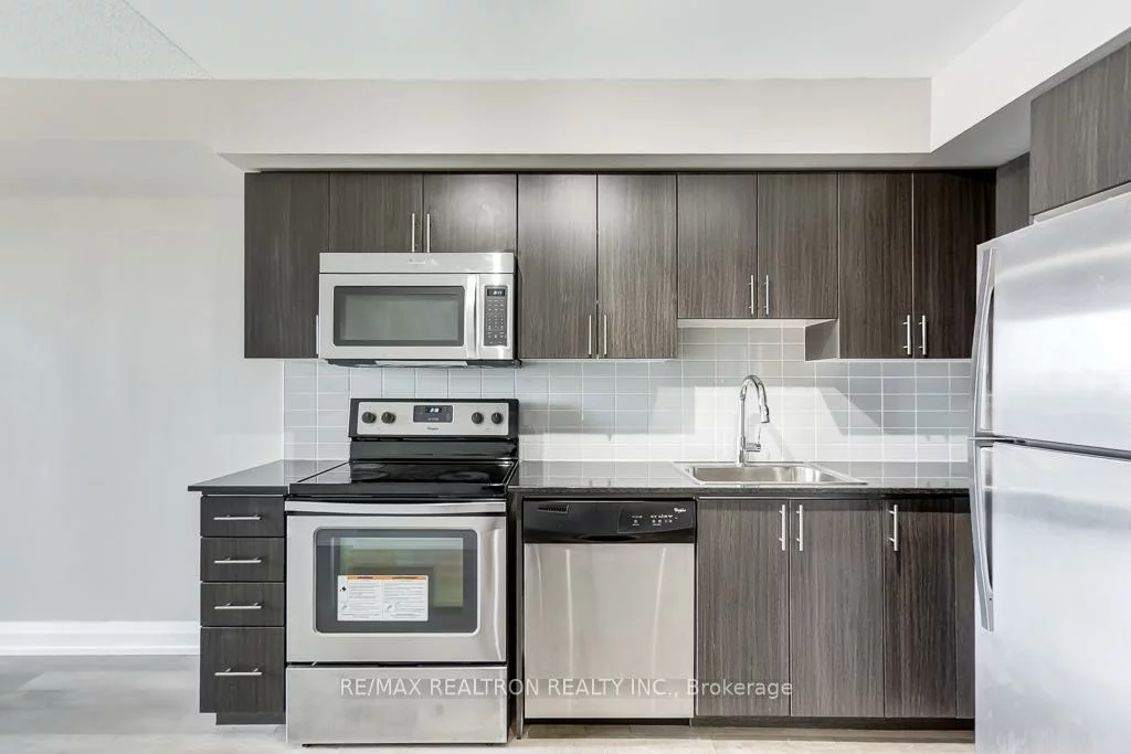 370, Highway 7, Doncrest, Richmond Hill