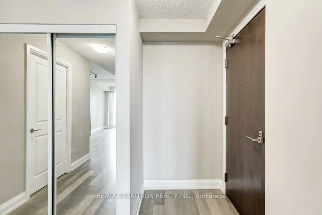 370, Highway 7, Doncrest, Richmond Hill