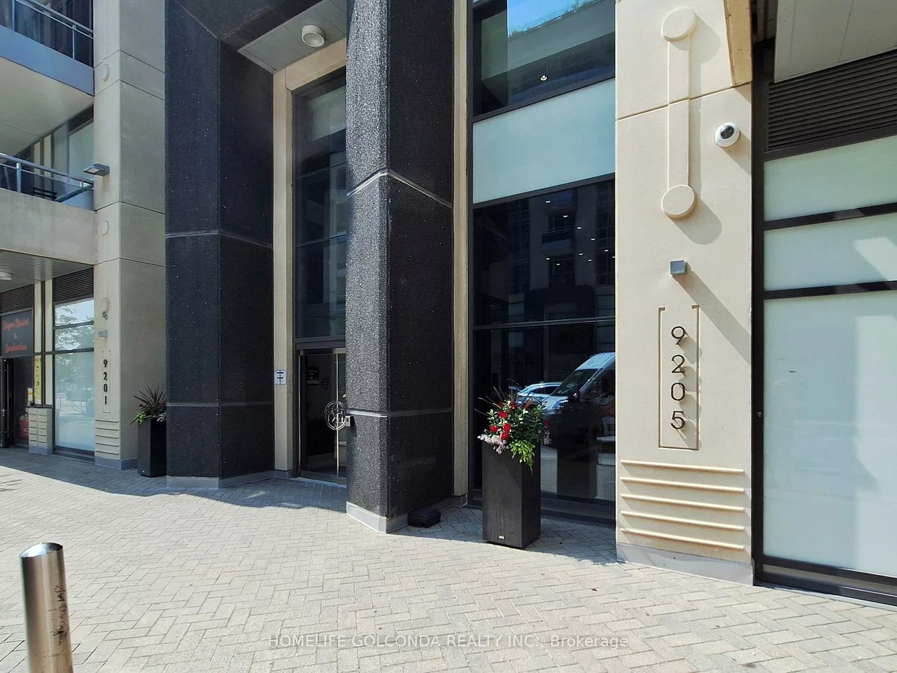 9205, Yonge, Langstaff, Richmond Hill