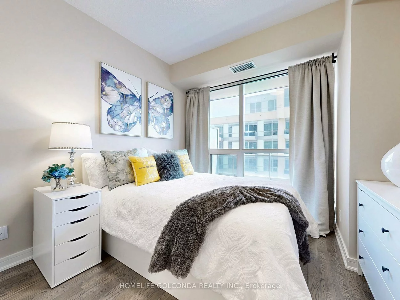 9205, Yonge, Langstaff, Richmond Hill